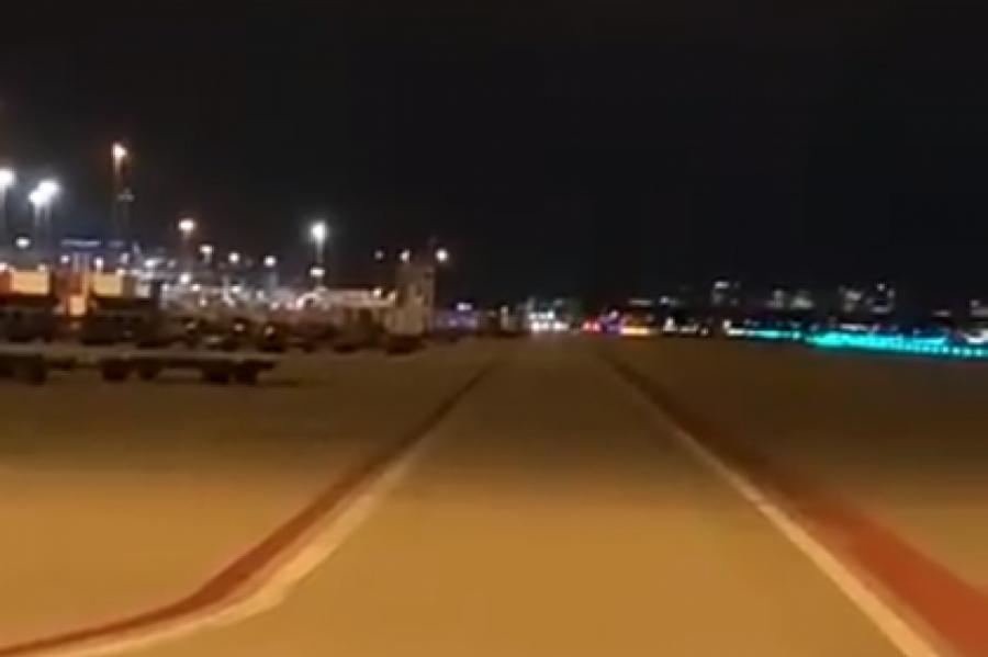 Фото: @GlobalNews77 Пилот в аэропорту Аместердама случайно поднял тревогу о захвате заложников