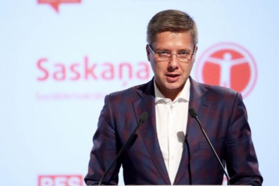 Нил Ушаков на съезде  "Согласие" призвало активно участвовать в сборе подписей за роспуск Сейма