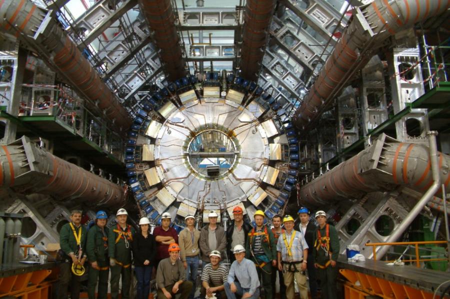 Что случится, если человек залезет в адронный коллайдер?