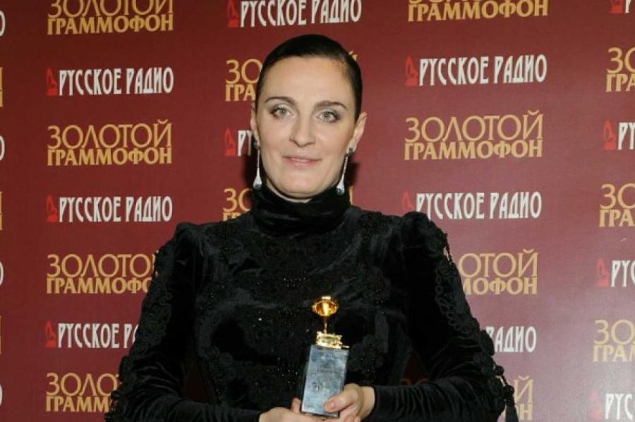 Трясущаяся Елена Ваенга опозорилась на Первом канале