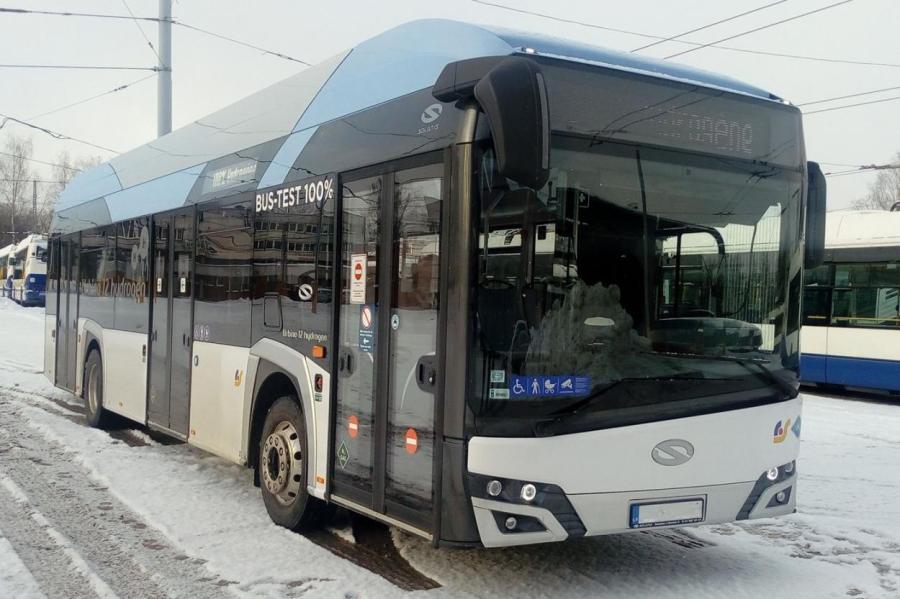 В Ригу приехал водородный автобус