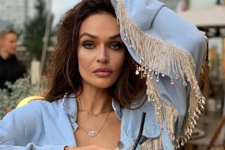 Алена Водонаева Фото со страницы instagram.com/alenavodonaeva Водонаева: мужчинам нравится гомосексуализм! Если попробуют, назад — пути нет