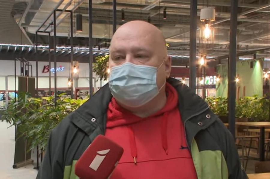 «Народ поставили на колени!» Латвийцы против своей воли идут вакцинироваться