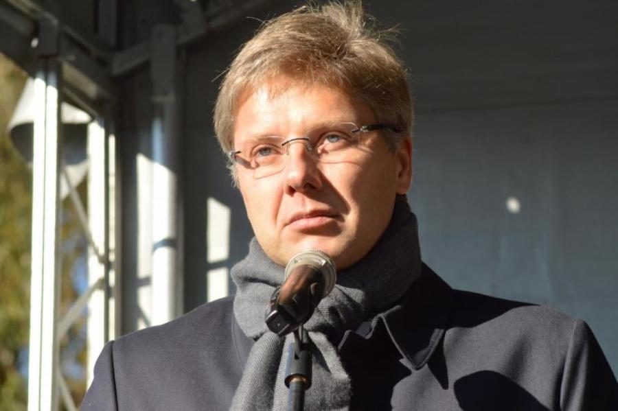 Европарламент отменил иммунитет Ушакова. Теперь его можно судить