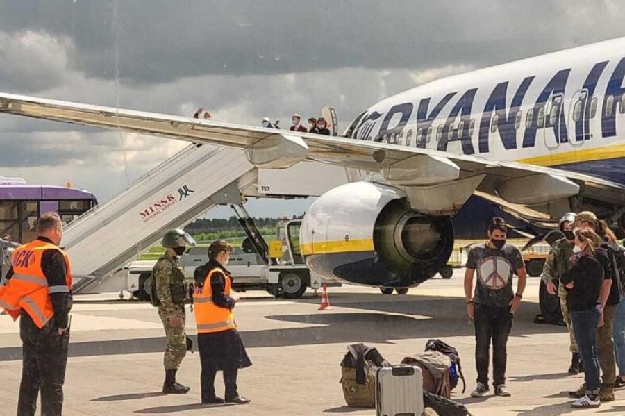 В ICAO подтвердили, что ложь о бомбе в самолете Ryanair была преднамеренной