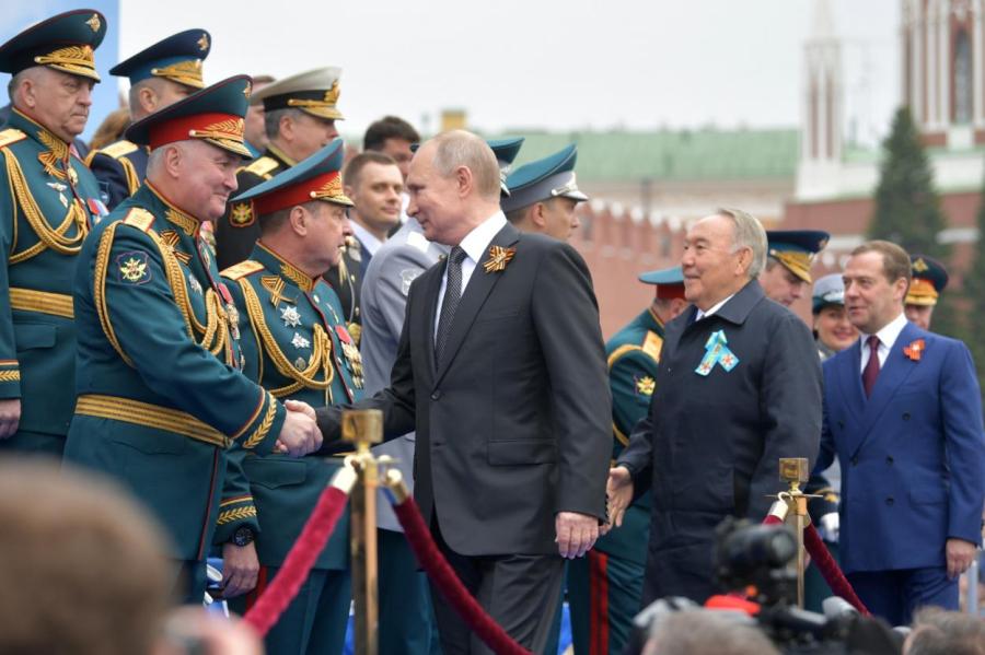 Что произойдет, если 9 мая Путин официально объявит Украине войну