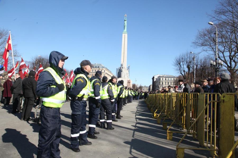 Полиции приказано не проявлять терпимости к разжиганию войны и розни - министр