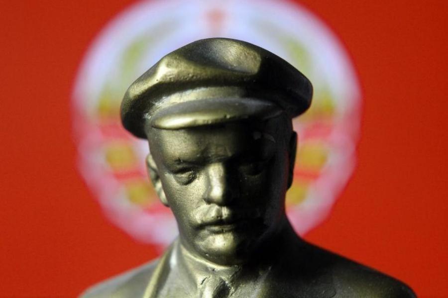 В Хельсинки снесли памятник, подаренный СССР