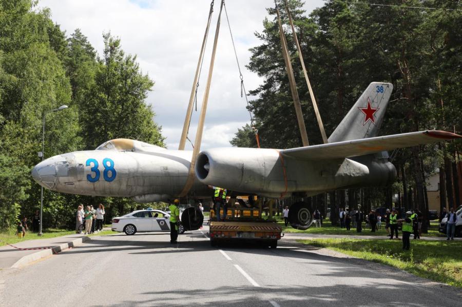 В музей или на металлолом? Решается судьба уникального самолёта