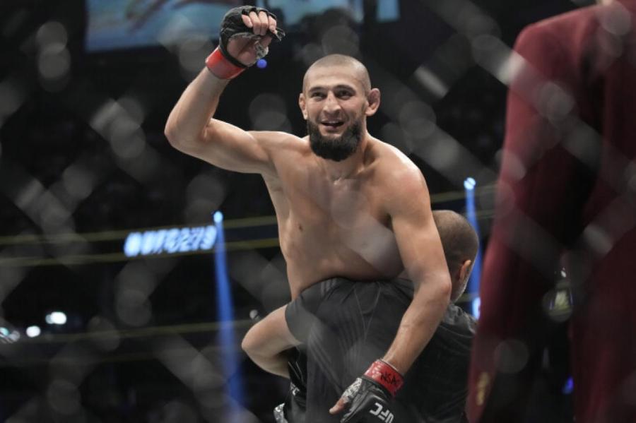 Чимаев победил Холланда на турнире UFC в Лас-Вегасе