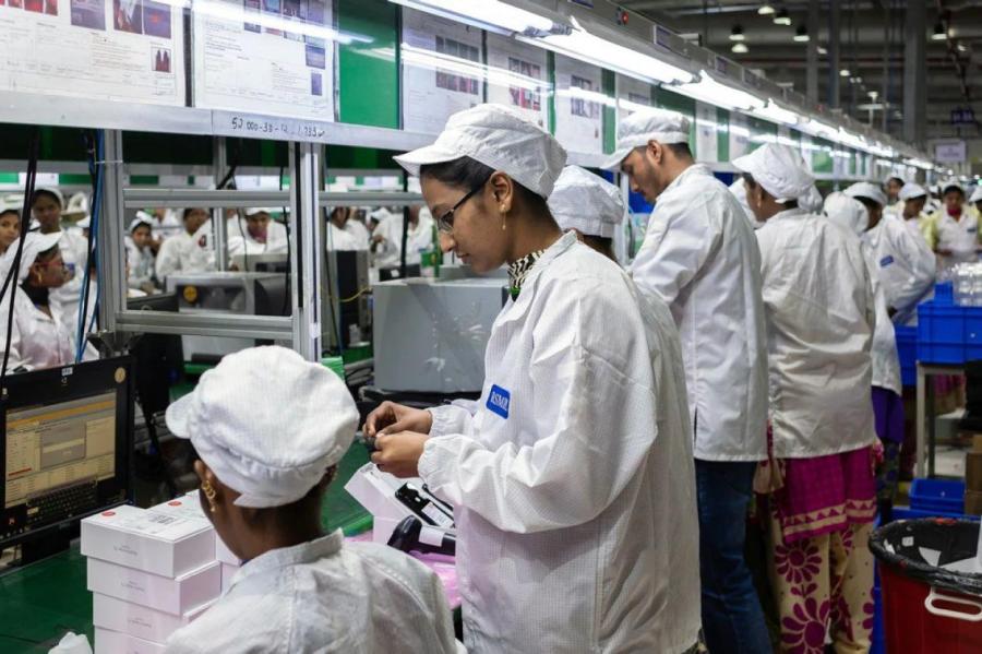 Foxconn планирует в четыре раза увеличить штат завода в Индии