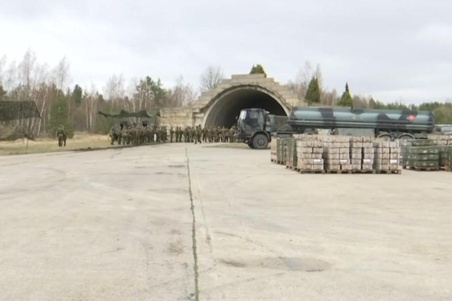 Латвия и Эстония планируют совместную закупку военной техники на 693 млн евро