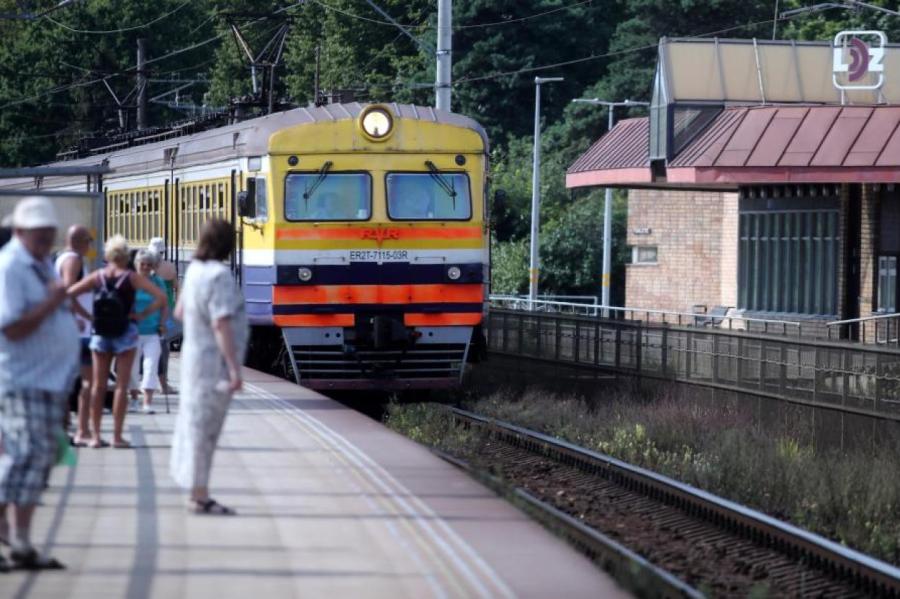 Поезда пойдут быстрее, вдоль железной дороги построят более 20 км заграждений