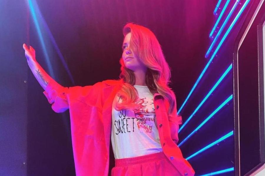 Какая ты вкусненькая! Дюжев восхитился Муцениеце, а она посчитала его странным