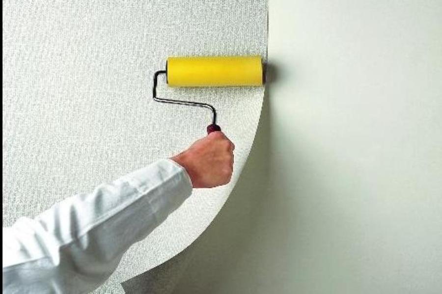Как удалить загрязнения с обоев: не все знают об этих хитростях