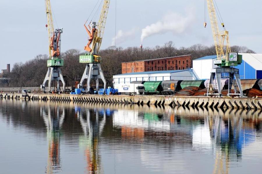 В Рижском порту будут испытывать гибридное водородное судно