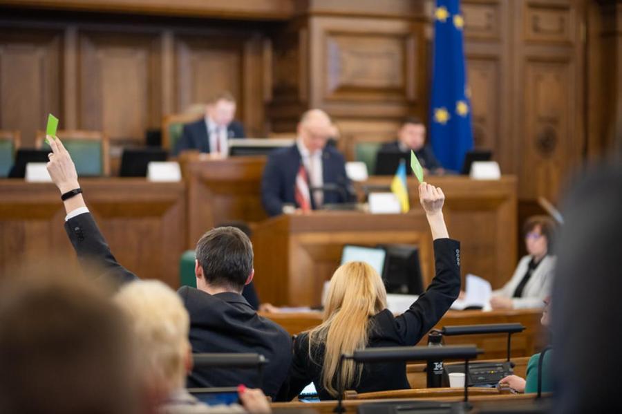 Об инвесторах, экзаменах и «старом» конфликте. Депутаты проведут бурный день