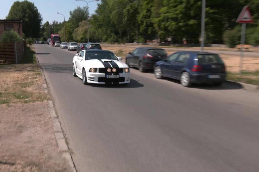 Рижане просят установить «лежачего полицейского», дума обещает... через 3 года