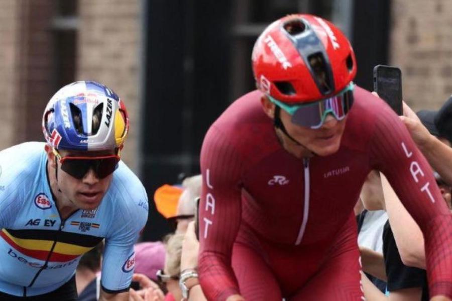 Скуиньш — восьмой в групповой гонке