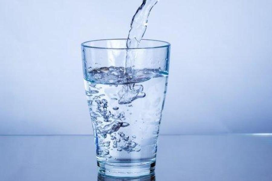 Чем опасна газированная вода и как она влияет на организм