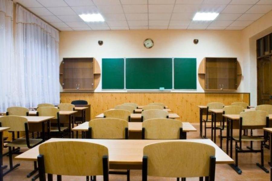В Лиепае 12 учителей ушли с работы из-за недостаточного знания латышского