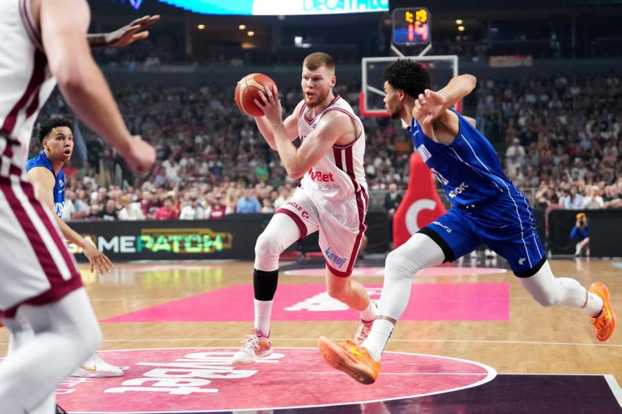 Я всегда жажду играть на полной арене - Давис Бертанс