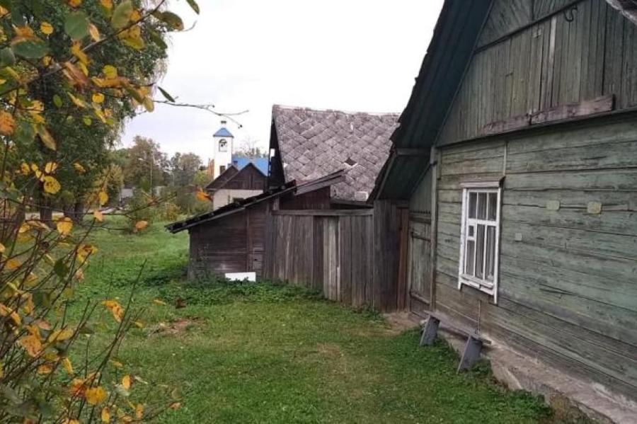 Звоночек: в Лудзенском крае беженцы громят сельские дома