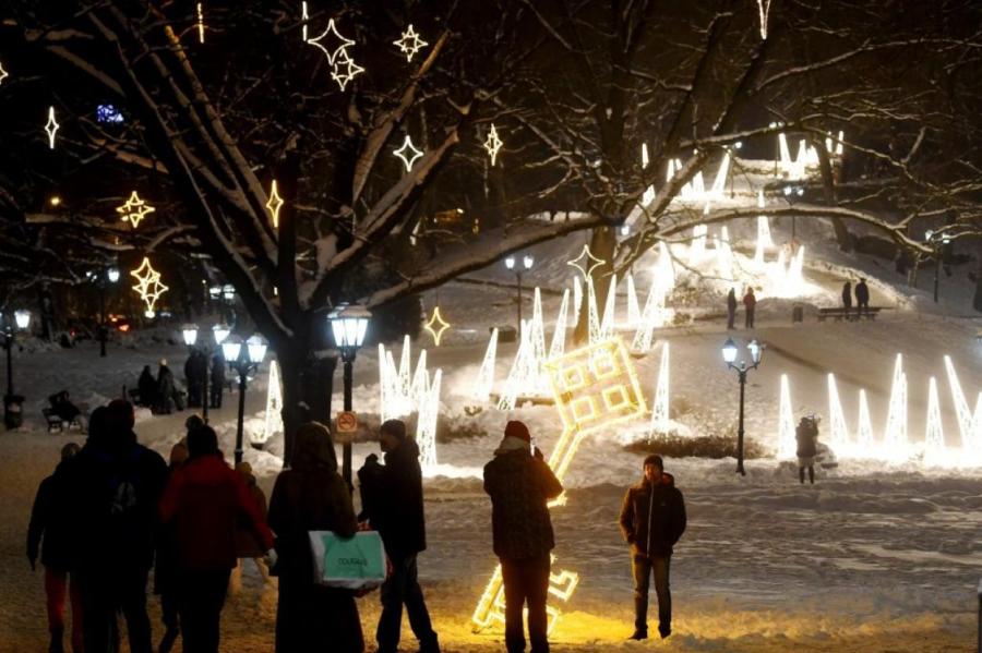 Стало известно, сколько будут стоить рождественские украшения в Риге в этом году