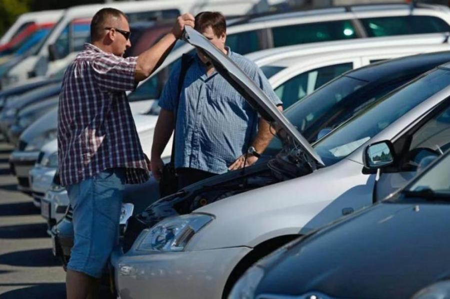 Скрученный пробег и скрытые поломки: у нас один из самых непрозрачных авторынков