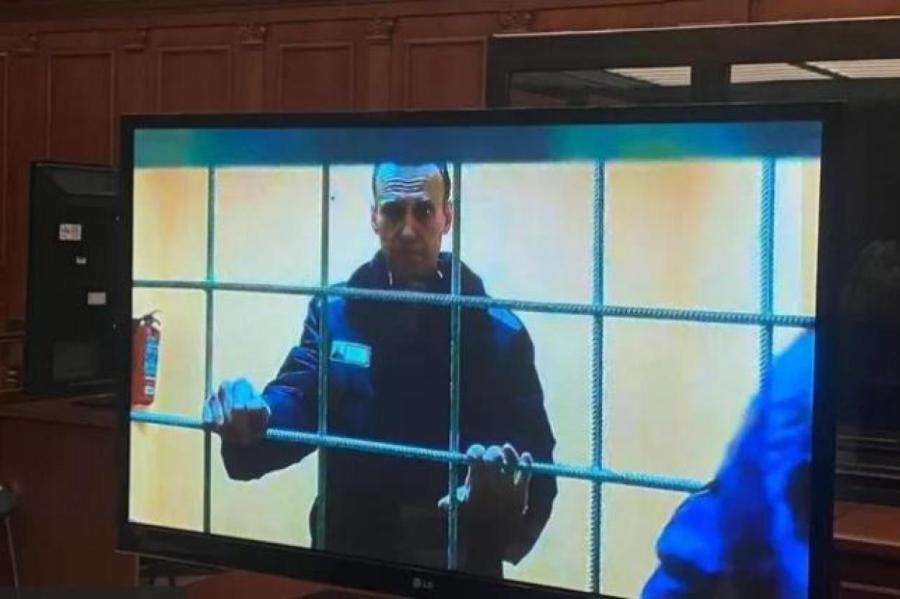 Навальный опубликовал первое письмо из колонии «Полярный волк»