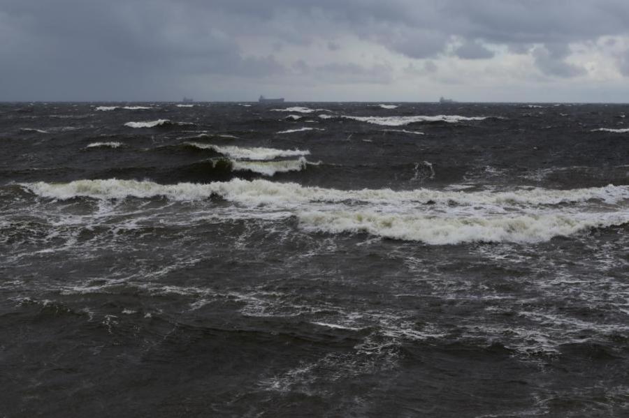 Литовцы продолжают портить территориальные воды Латвии