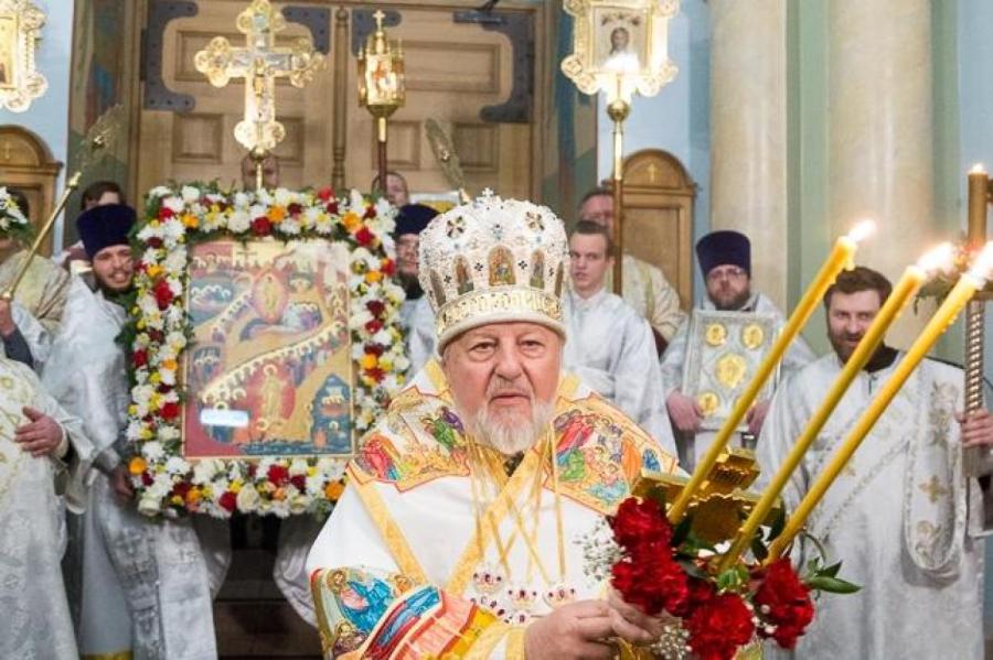 Когда наступает Пасха — в полночь или утром?