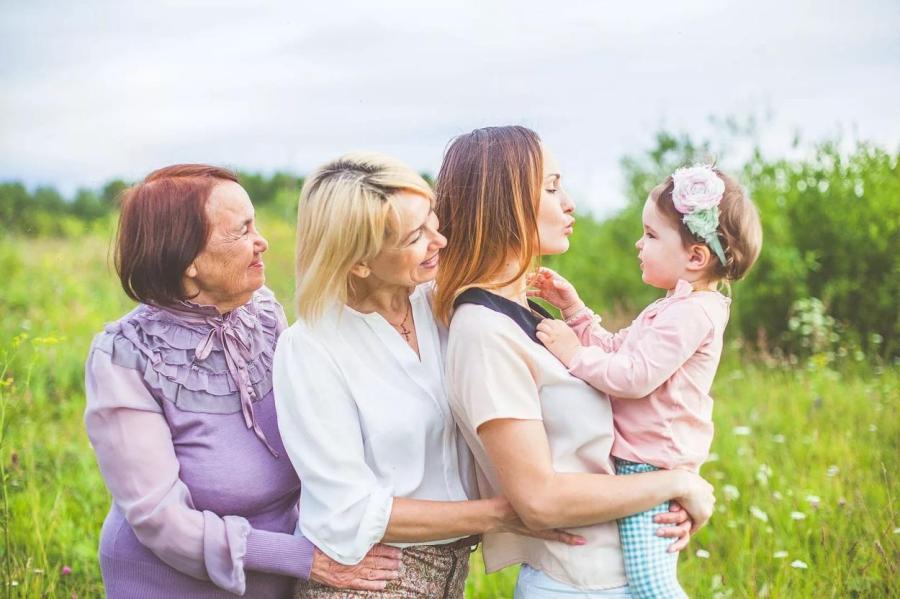 Советы бабушек, которые не нужно слушать молодым родителям