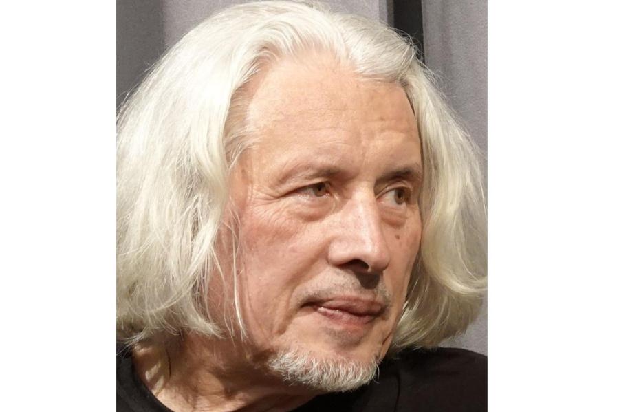 Роман 68-летнего Владимира Сорокина - хит продаж на фоне запретов (ВИДЕО)