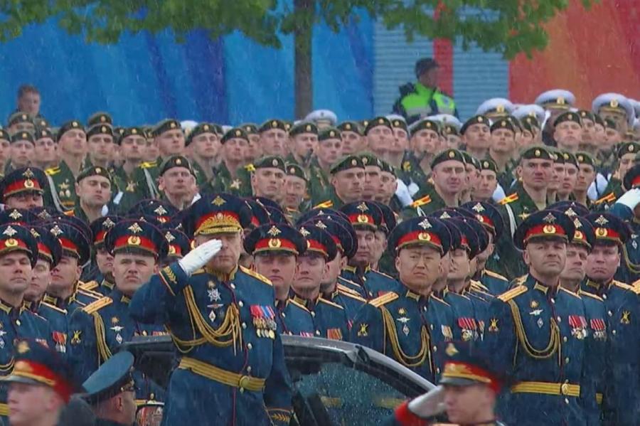 Один из кабельных операторов Латвии показал парад в Москве (ВИДЕО) - ДОПОЛНЕНО