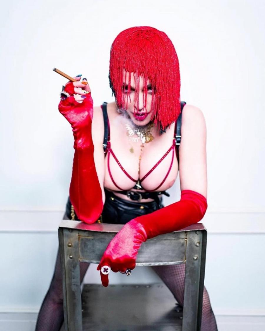 Грудь Мадонна BB.lv: ФОТО: 62-летняя Мадонна показала полностью обнаженную грудь