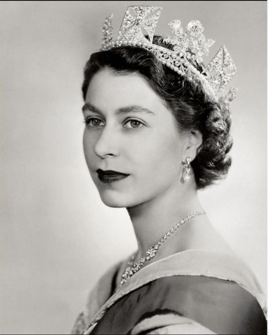 Елизавета II